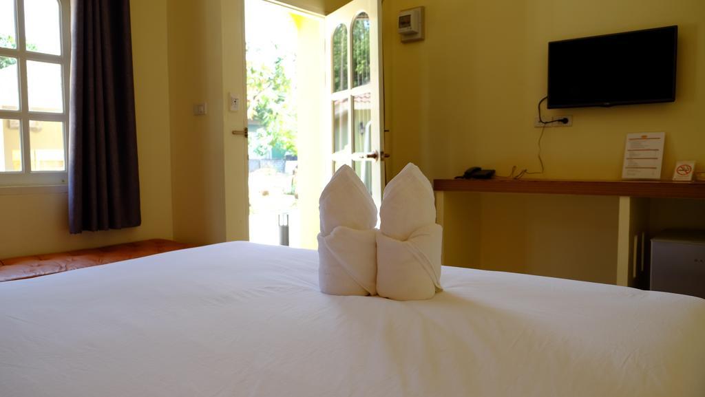 Wangpla Villa Resort Nakhon Sawan Habitación foto